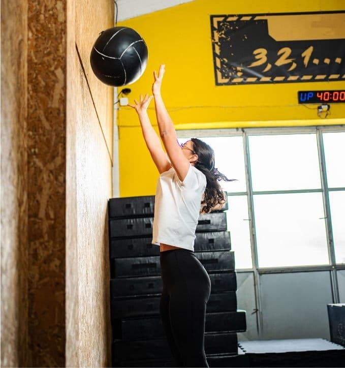 Medicine Ball class at Dragon Health & Fitness Footscray