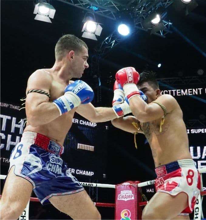 Muay Thai class at Dragon Health & Fitness Footscray